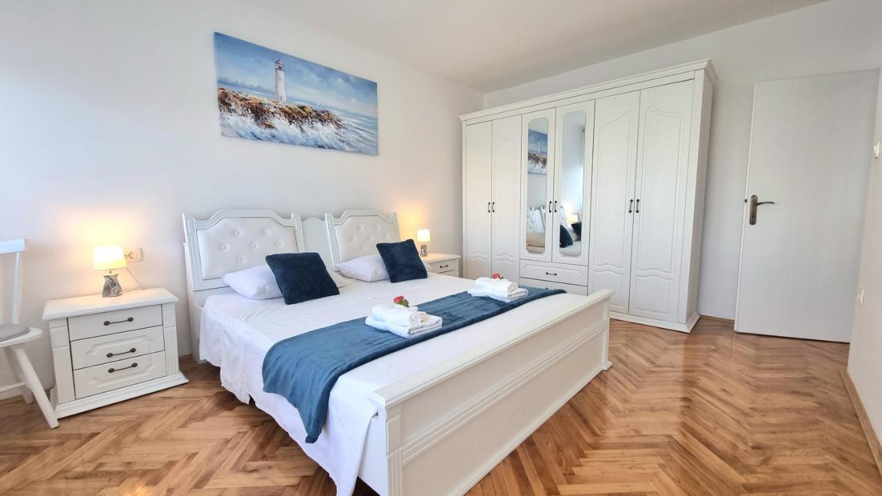 Apartment Diocletian Split Exterior photo