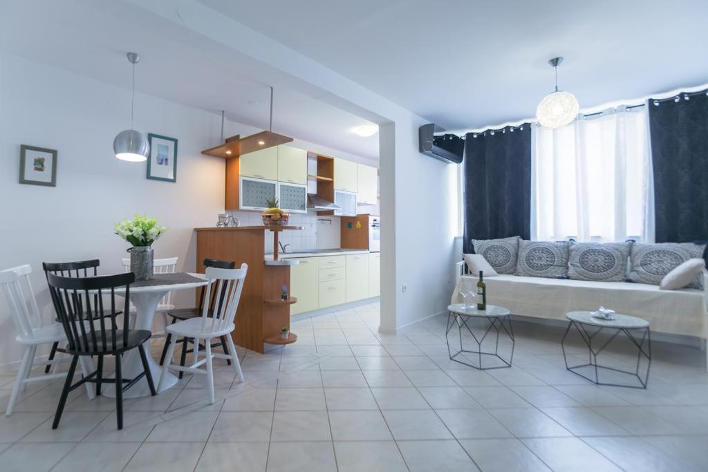 Apartment Diocletian Split Exterior photo